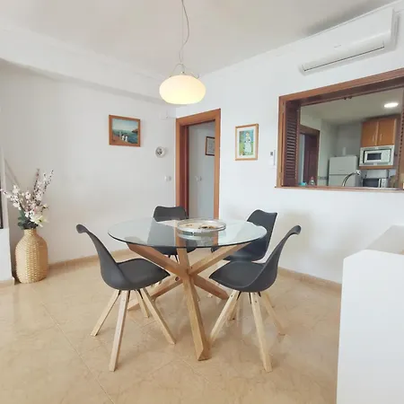 アパート Carabeo Vista Mar ネルハ